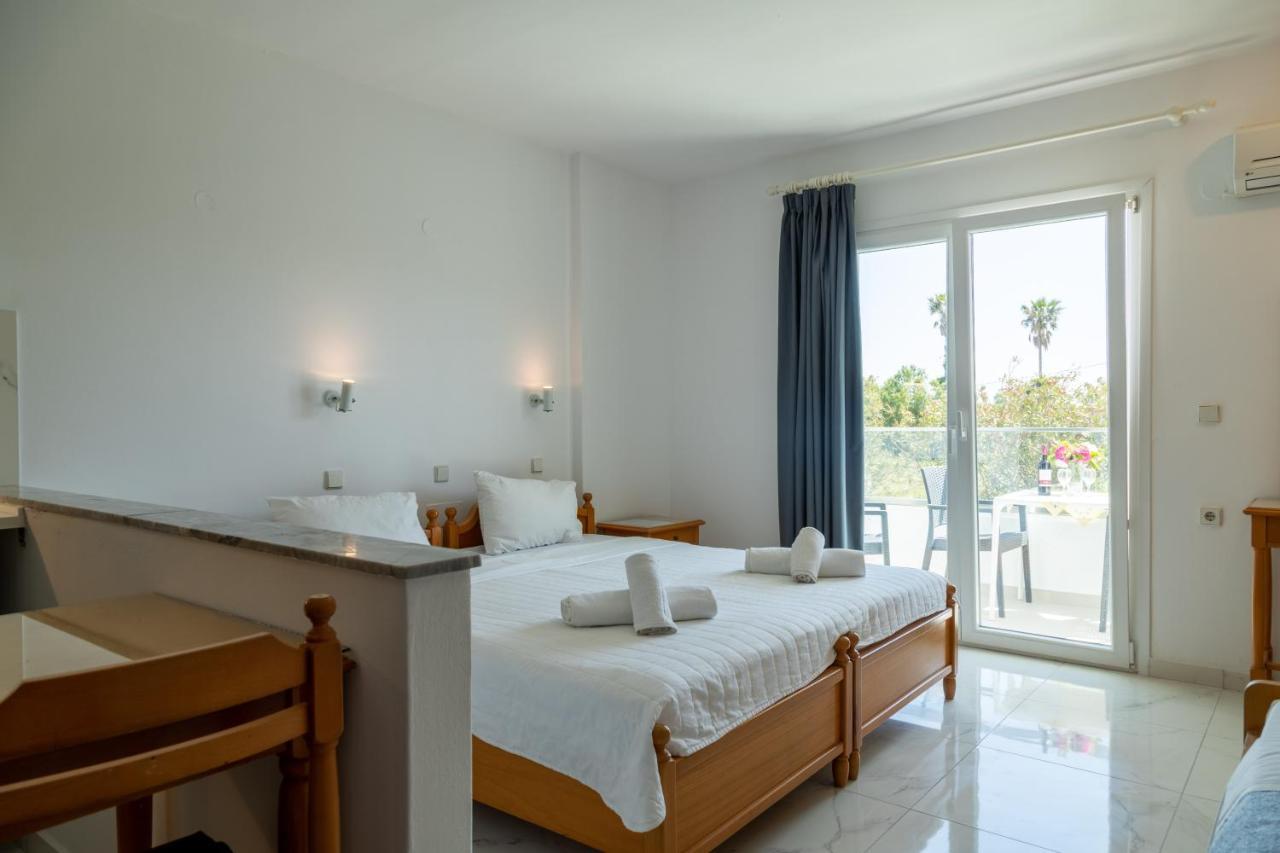 Miros Hotel Apartments Tigkaki  Ngoại thất bức ảnh