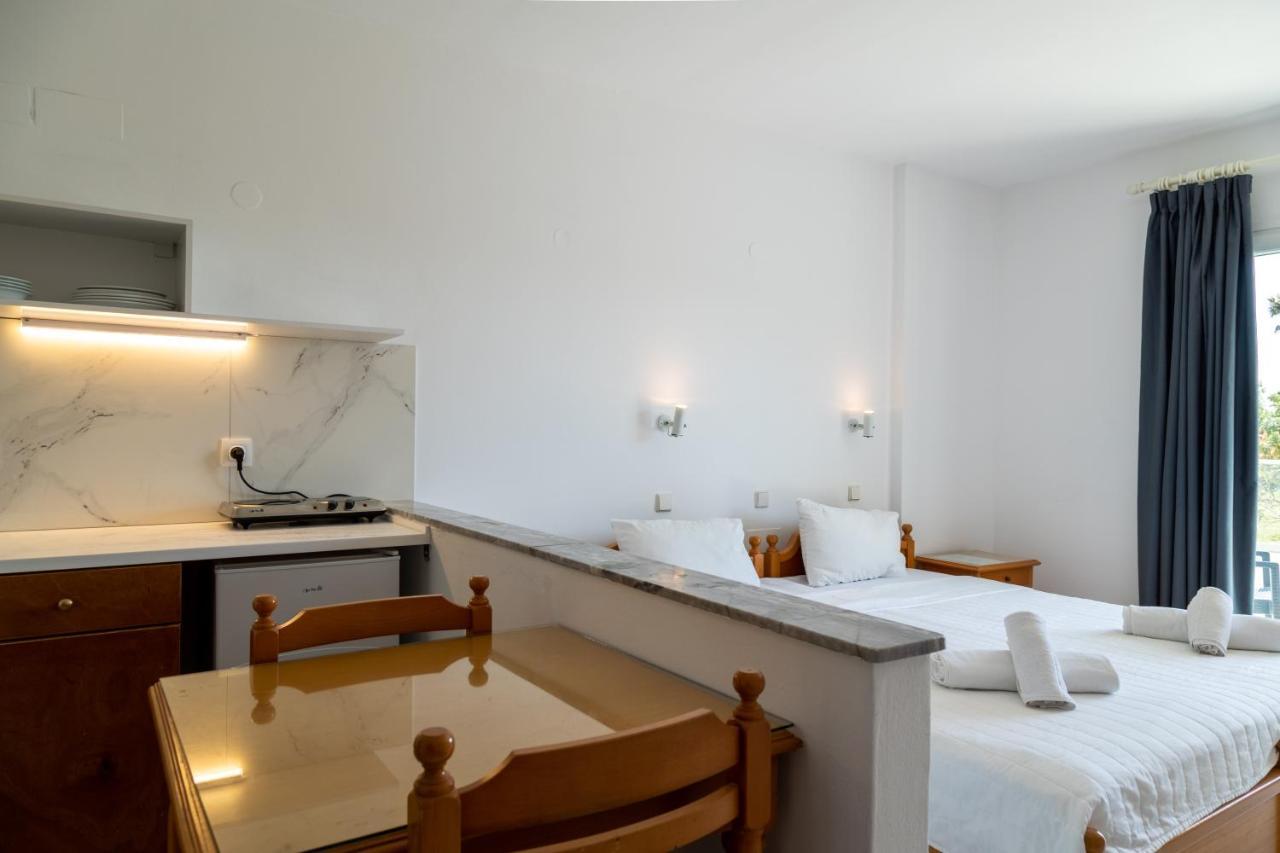 Miros Hotel Apartments Tigkaki  Ngoại thất bức ảnh